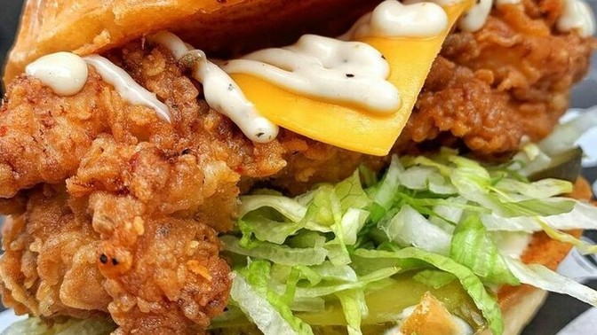 Bu devirde hamburger yemek de mi zorlaştı?