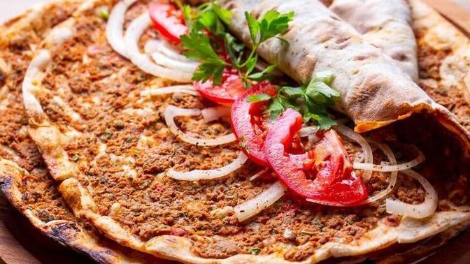 Bir oturuşta kaç tane lahmacun yersin?