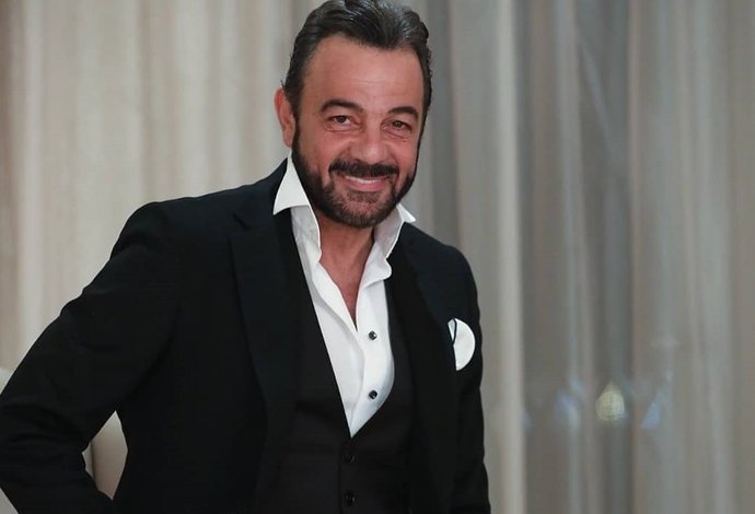 #AşkıMemnu için Adnan Bey aranıyor. Sizce en çok hangi oyuncuya yakışır? #HalitErgenç #KeremAlışık #MehmetAslantuğ #MustafaUğurlu?