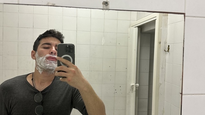Kadınlar neden tipin köpeği olmuşlar tipsizim diye hiç mi sevilmeyeceğim?