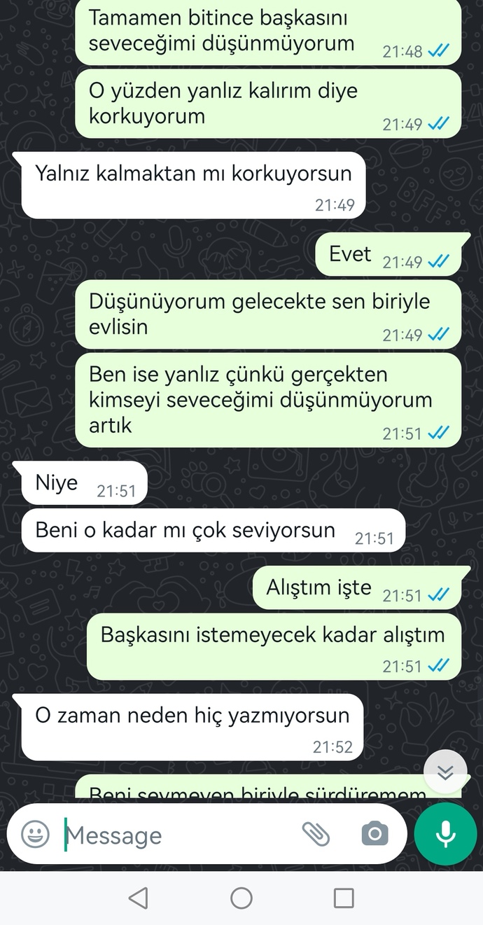 Sizce eski sevgilimle konuşmayı kesmeli miyim?