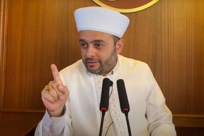 Düşünün Pazar günü sabah bir camiden yüksek sesle vaaz veriliyor rahatsız olur musunuz? Olay için düşünceniz nedir?