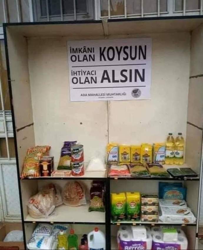 Sokağında böyle bir şey olsa alan mı olursun veren mi?