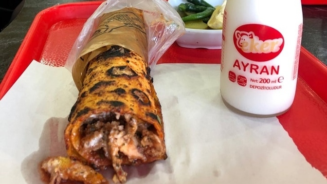 Şu an döner yemeye geldik, sizce bu kaç kaloridir?