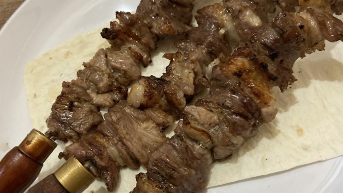 Dillere destan olan Erzurum CAĞ KEBABINI seviyor musunuz? Bir oturuşta kaç tane yersiniz?