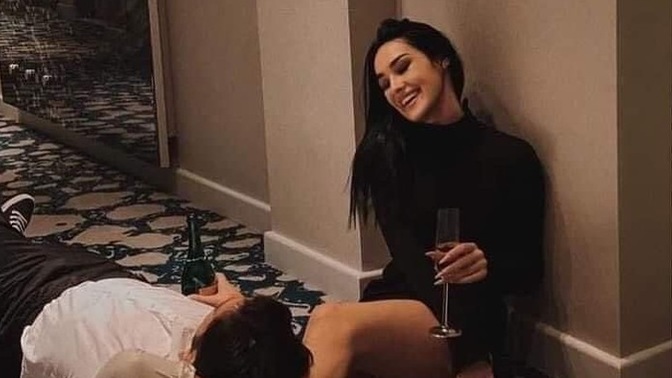 Aşka inanmayan birine aşkı öğretebilir misiniz?