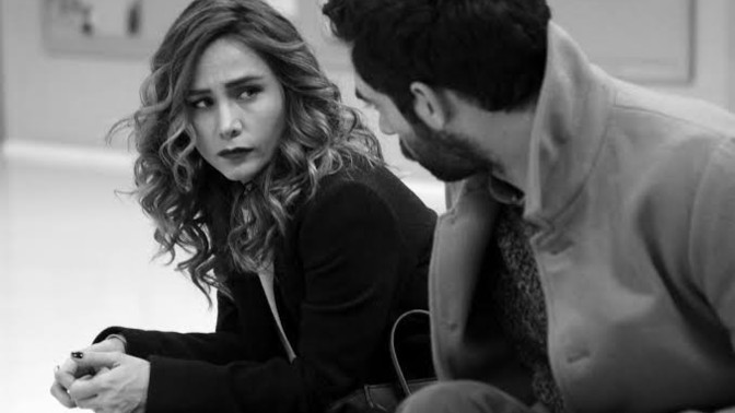 Arkadaşlarınıza sevgilinizden bahseder misiniz?