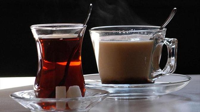 Sizinle çay mı içilir kahve mi?