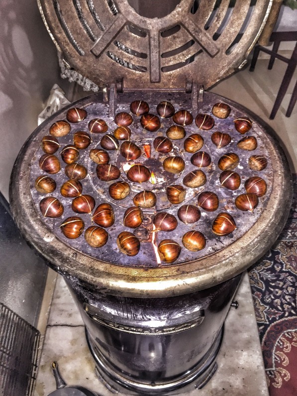 Kış biraz geç gelmiş olsa da 😊 geldi! Sizin tercihiniz hangi yönde: Kestane mi, patates mi?
