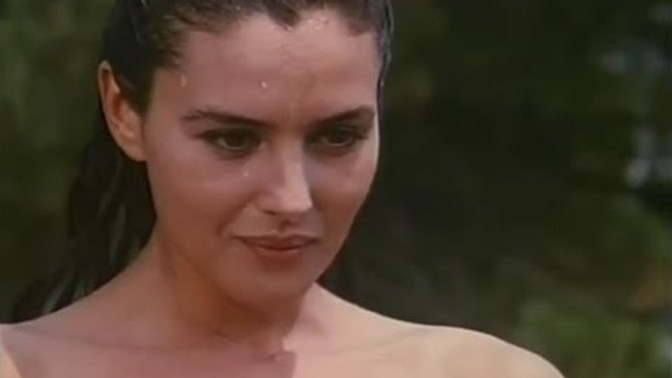 Gece gece keyifle izlenecek film önerileriniz var mı?