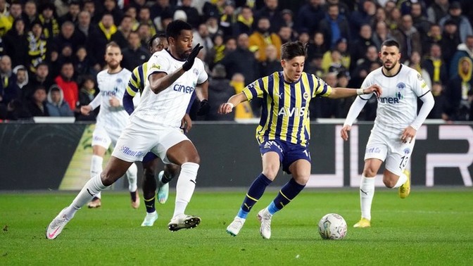 Fenerbahçe 5 - Kasımpaşa 1! Valencia dört gol atarak sahanın yıldızı oldu, maçı nasıl buldunuz?