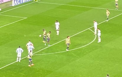Fenerbahçe-Kasımpaşa maçında kural hatası skandalı! Sizce Fenerbahçe-Kasımpaşa maçı tekrarlanır mı?