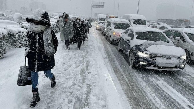 "İstanbul'da salı gecesi göz gözü görmeyecek" uyarısı yapıldı! Salı günü dışarıda işiniz var mı?