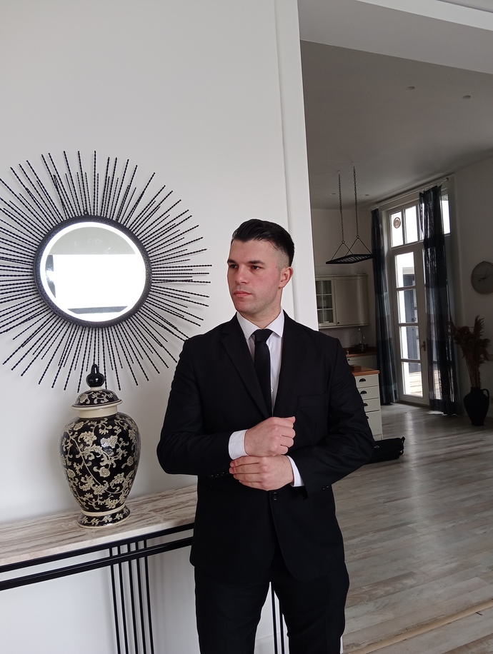 Kombinim nasıl, takım elbise yakışmış mı?