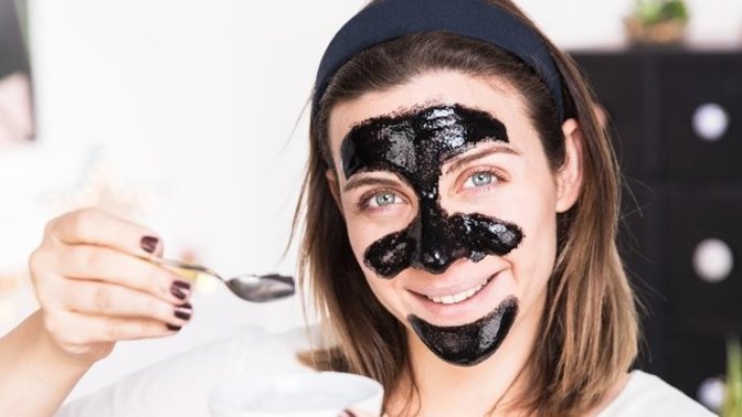 Doğal içeriğe sahip bir peeling önerisi olan var mı?