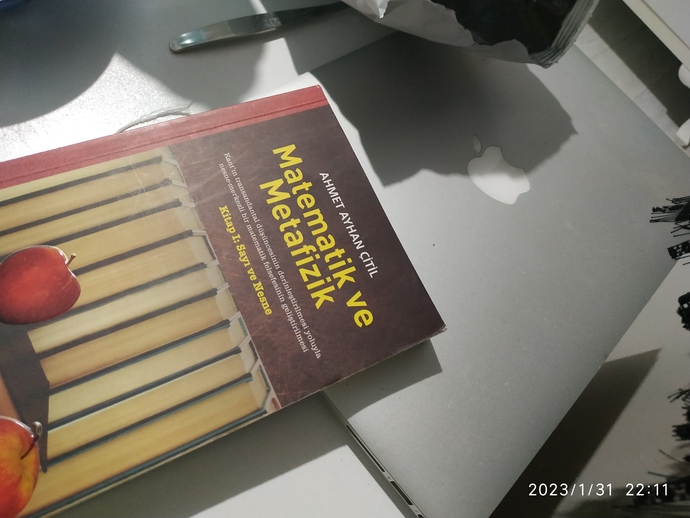 Şu an okuduğunuz kitabı sizin yazmış olduğunuzu varsayalım. Hangi kitabın yazarı oldunuz 🤓?