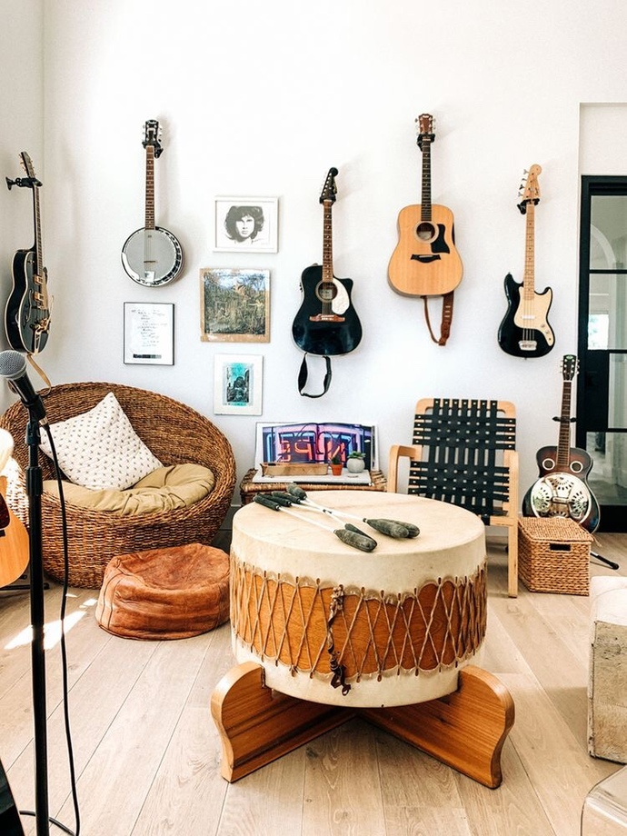 Çıkardığı sesin içinde kaybolduğunuz bir müzik aleti var mı?