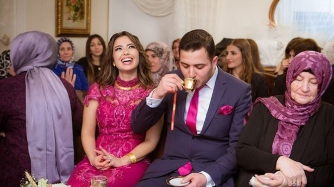 Kısmetini bulmak için akrabalarına haber salmak normal bir  durum mu?