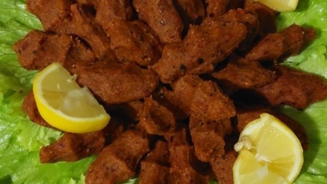 Çiğ köfteyi etlimi etsiz mi seversiniz?