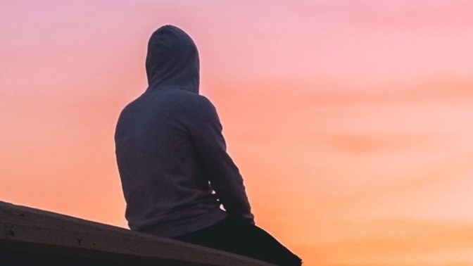 Kendinizi üzgün ve çaresiz hissettiğinizde ne yapar nasıl mücadele edersiniz?