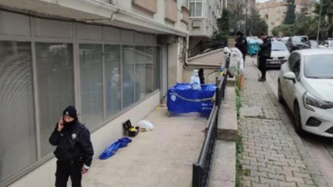 Güne vahşet haberi! :( Bir anne bebeğini 4'üncü kattan atmış! Bu ülkeye reset gerekmiyor mu?