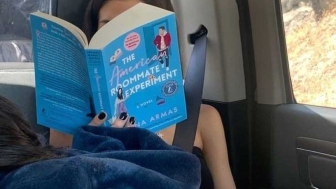 Arabada kitap okuyabiliyor musunuz?