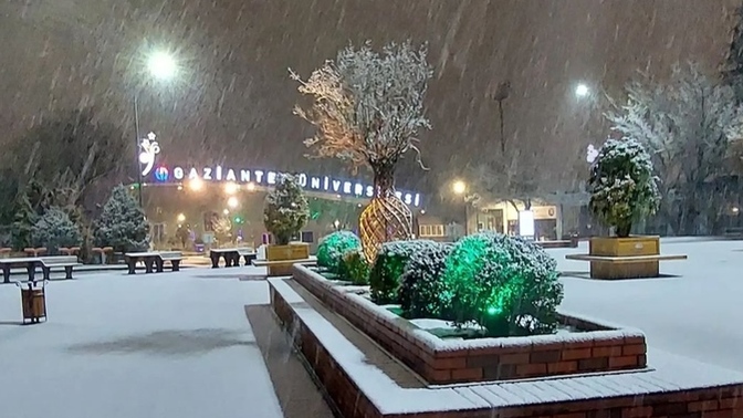 Gaziantep'te kar var, sizin oralarda hava nasıl?