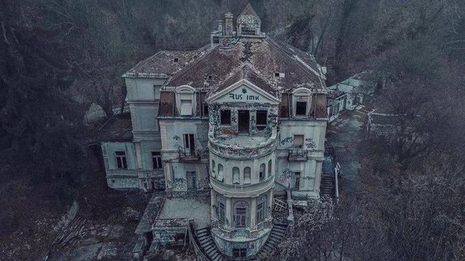 Böyle bir yerde geçen bir hikaye yazsanız giriş paragrafı ne olurdu?