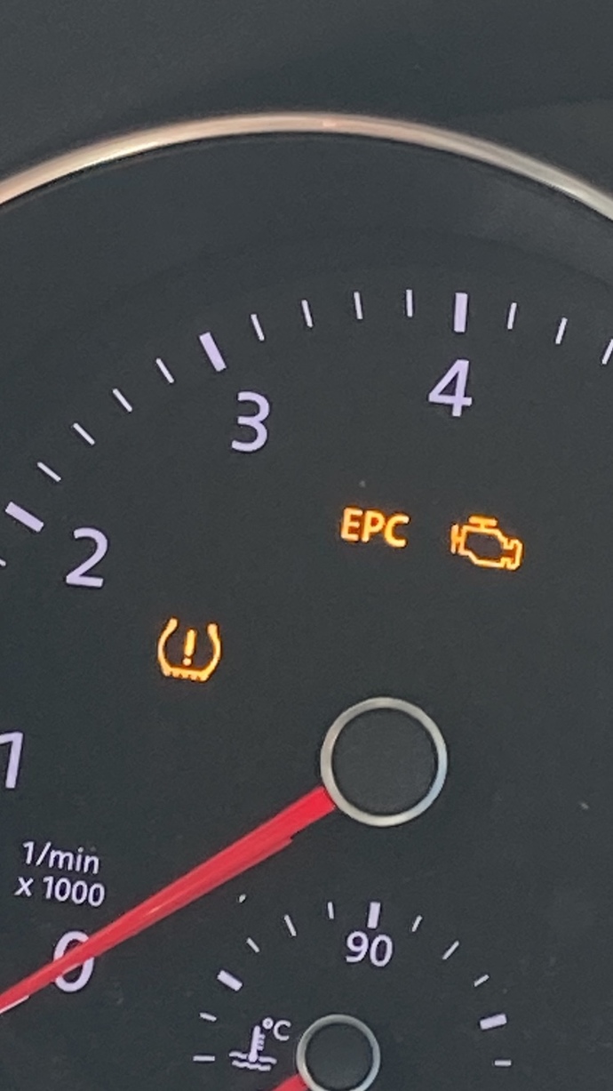 Bu simgeler ne bilen yardım edebilir mi?