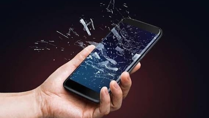 Hiç sizin fotoğrafınızı telefonuna arkaplan yapan oldu mu?