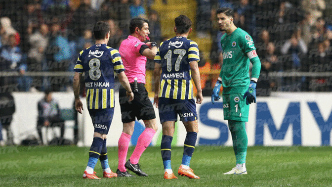 Yine yeni yeniden! Adana demirspor ile berabere kalan Fenerbahçe'nin bu kötü gidişatına kim dur diyecek?