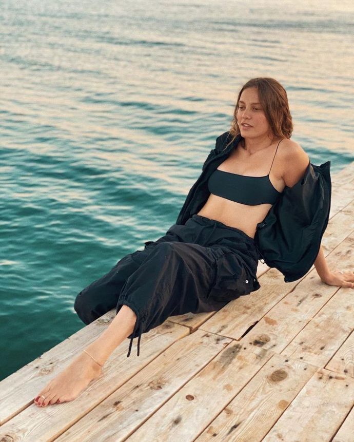 Serenay Sarıkaya güzel mi gerçekten, bu ara her yerde?