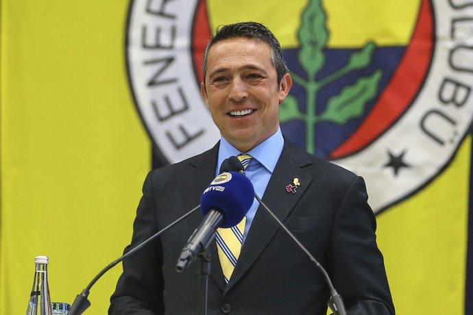 Galatasaray doğranırken Fenerbahçe neden gülen emojiler gönderiyordu?