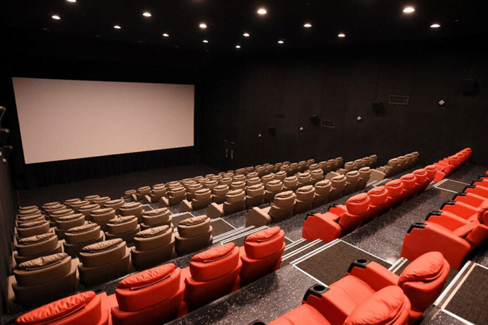Şu sıralar birkaç öneri filme ihtiyacım var gerçekten.. Lütfen aşk-drama türleri olmasın :)