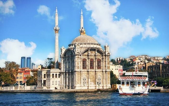 Yurt dışından gelen birisi ülkemizde özellikle nereyi görmeli?