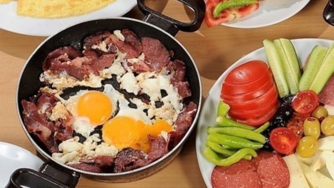 Sabah kahvaltısında olmazsa olmazınız nedir?