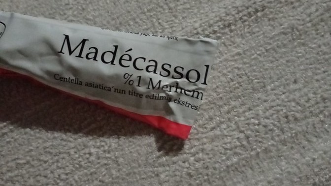 Yüzü için madecassol kremi kullananlar var mı?