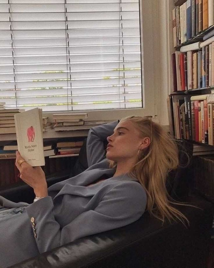 Kesinlikle oku dediğiniz bir kitap var mı?
