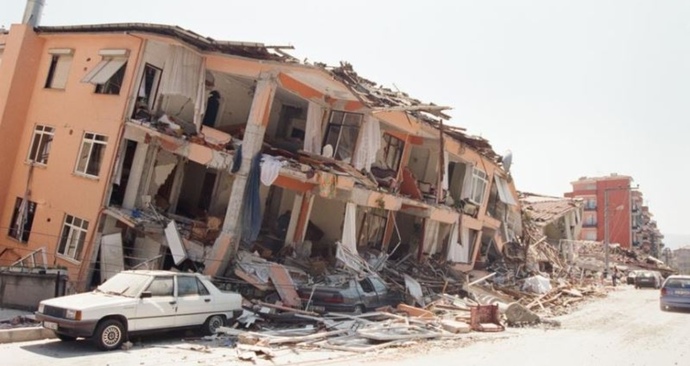 Deprem olduğunda sizin için endişelenen arayan soranınız var mı?