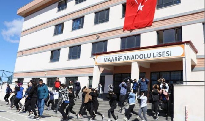 Depremden etkilenen şehirlerde eğitim ve öğretime 2 hafta ara verilmesi, sence kısa bir süre değil mi?