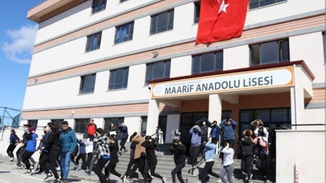 Depremden etkilenen şehirlerde eğitim ve öğretime 2 hafta ara verilmesi, sence kısa bir süre değil mi?