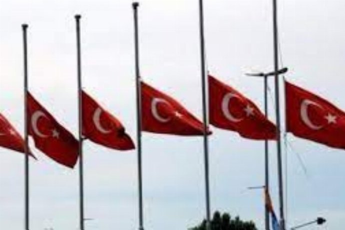 7 günlük milli yas ilan edildi. Bu acılı günde neler söylemek istersiniz?