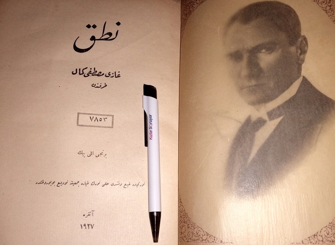Atatürk imzalı basılan ilk Nutuku görmek ister misiniz?