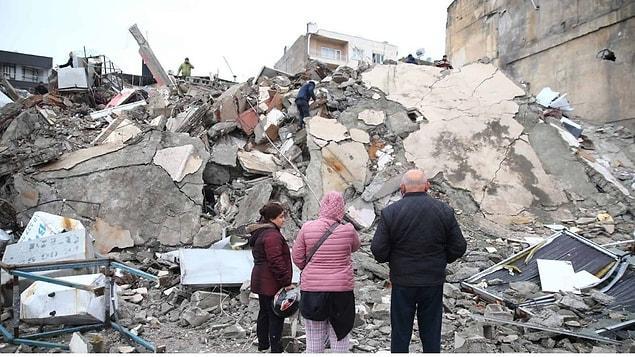 Göçük altındakileri arayıp dalga geçenler tutuklandı, caydırıcı olmasını sağlar mı?