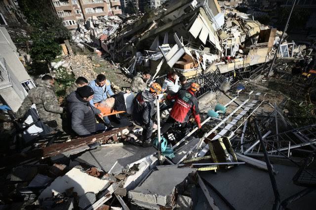 Deprem bölgesinde yaşıyorum, kocamı bırakıp gitmeli miyim?