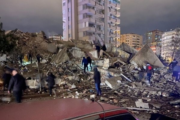 Ülkemizde uluslararası olarak tanınan birçok deprem uzmanı kişi varken bu kadar yıl niye önlem alınmadı?