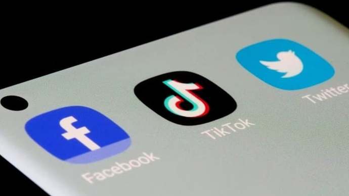 Twitterdan sonra Tik Toka da erişim engeli geldi. Acil haberleşme ihtiyacı varken internetin kısıtlanması normal mi?
