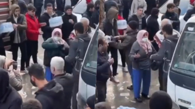 Batman'ın yardım toplama alanında hiç düşünmeden üzerindeki montu veren teyzemiz! Kendisi karşınızda olsa ne söylersiniz 😢?