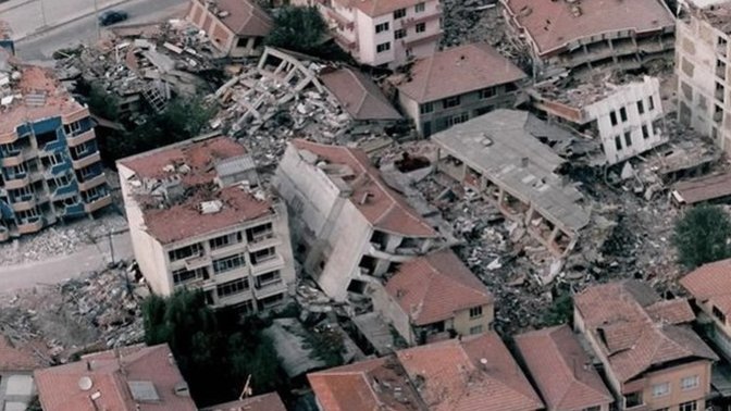 Deprem bölgesindeki okullarda 2. Dönem devam şartı aranmayacak. Öğrencilere psikolojik destek verilmesi gerekmez mi?