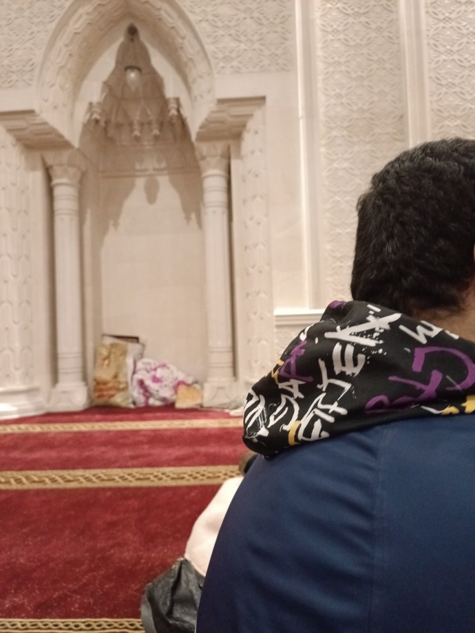 Cünüpken namaz kılsam kabul olur mu, deprem bölgesindeyim ve duşa giremiyorum?